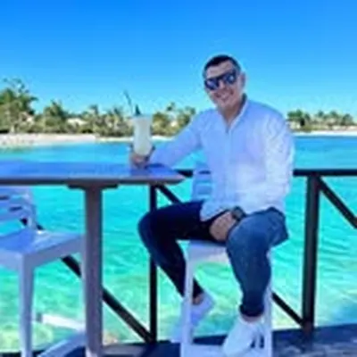 Jorge Andrés Mutis Correa, Elegidos Store (Elegi2)